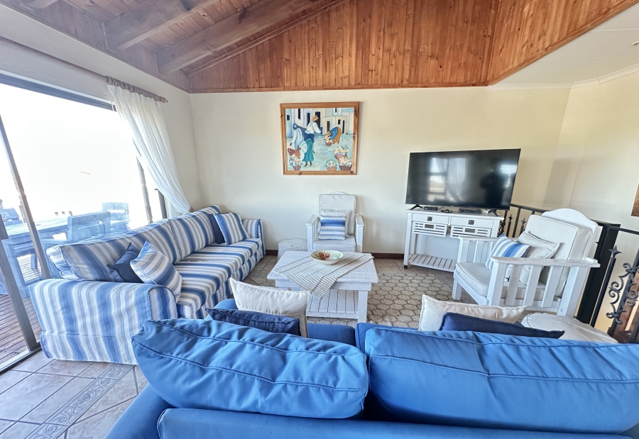 6 Bedroom Property for Sale in Cola Beach Western Cape